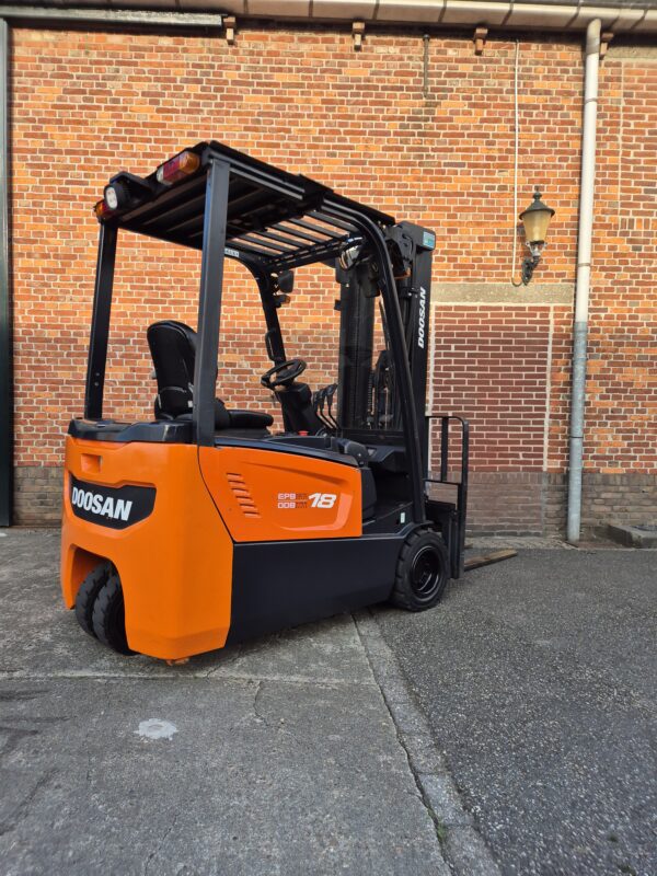 Doosan 613