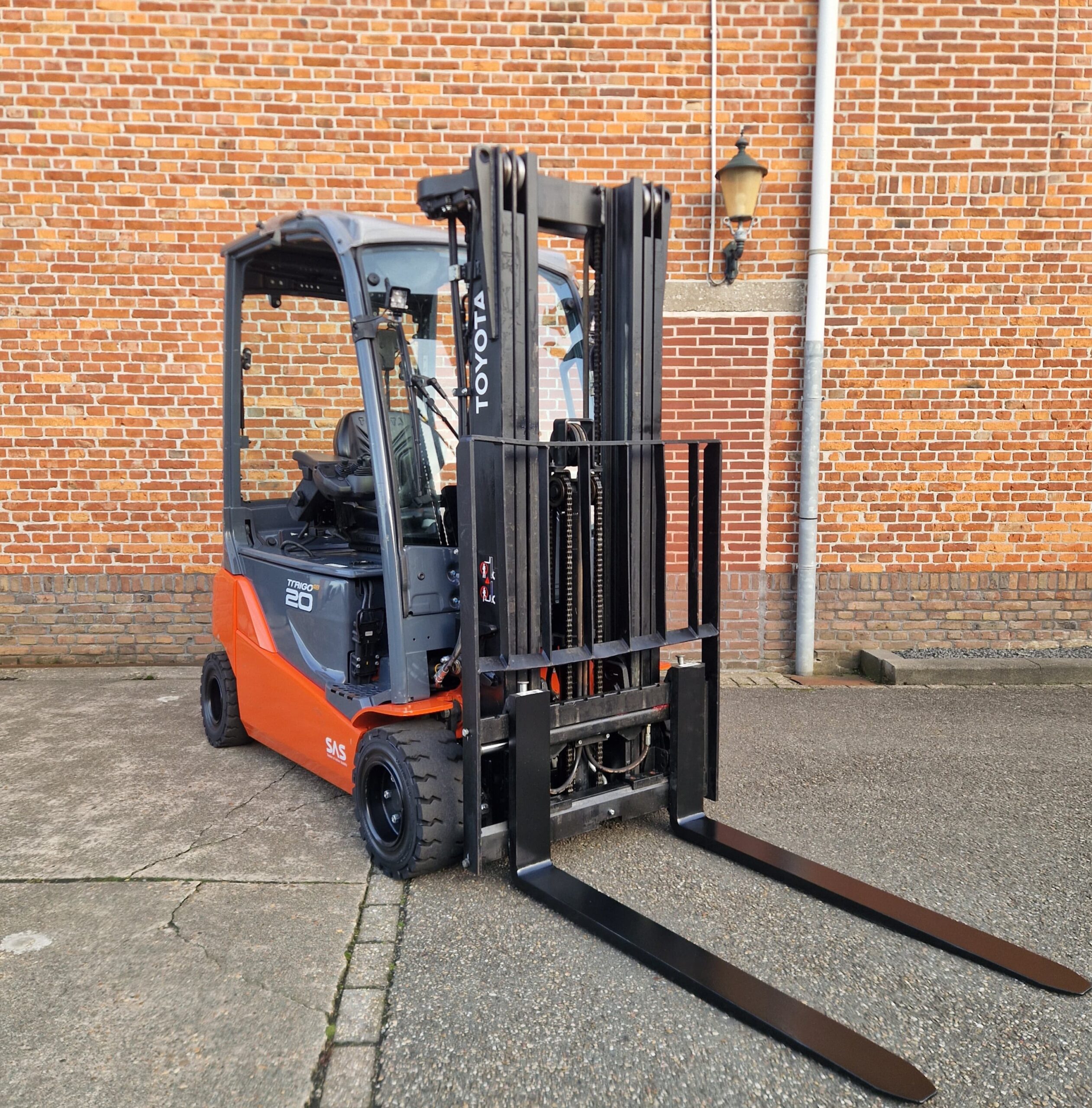 Toyota 630 - Image 2