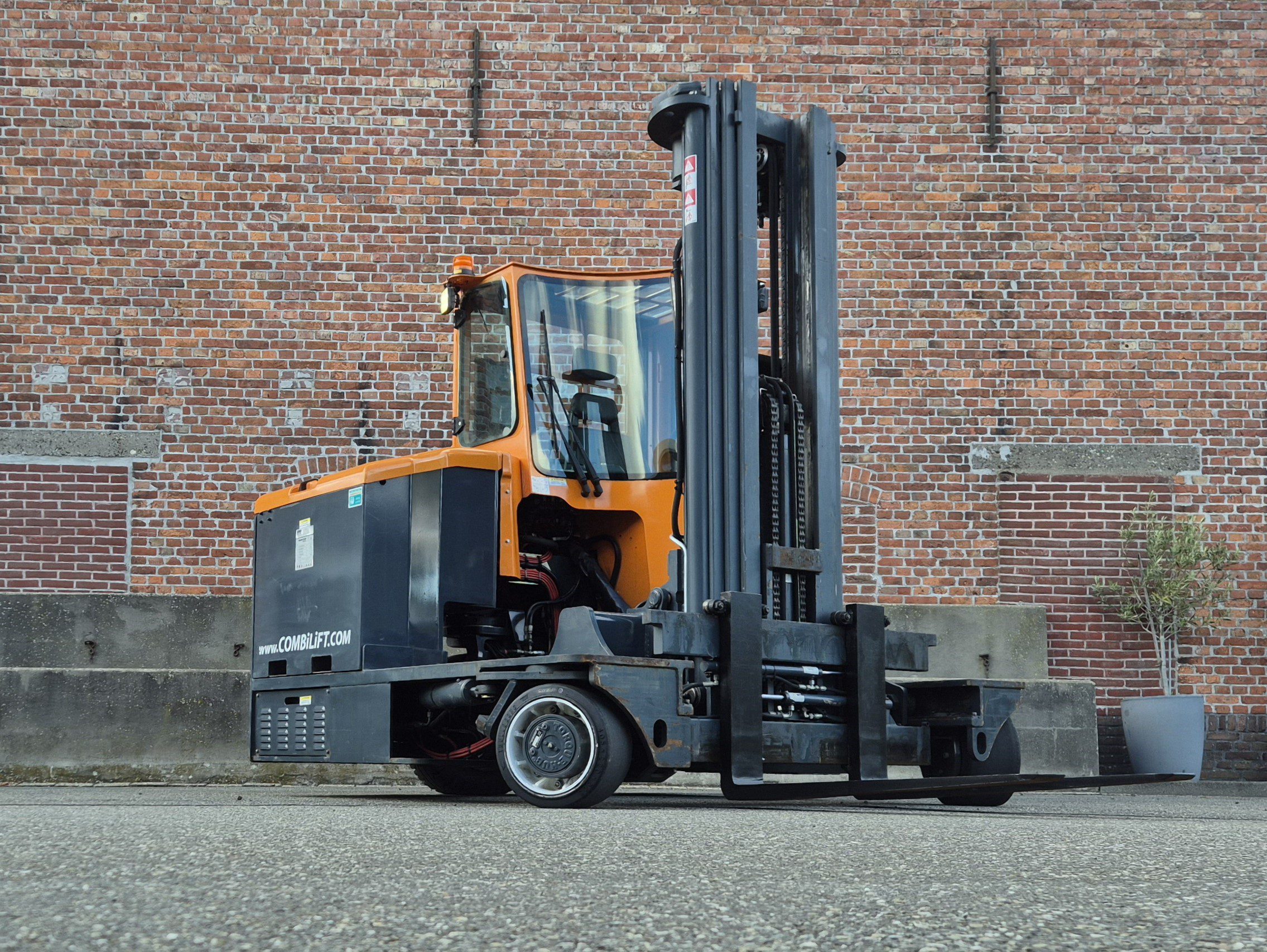Combilift 650 - Image 2